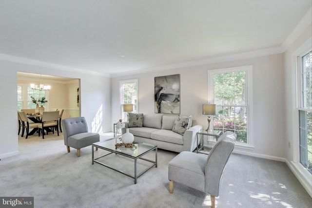 12148 DARNLEY RD, Woodbridge, VA 22192