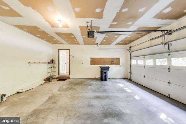 12148 DARNLEY RD, Woodbridge, VA 22192