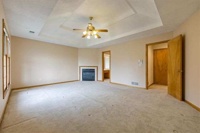 7200 E 69th Street, Kansas City, MO 64133