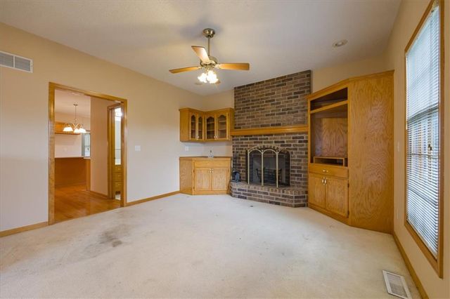 7200 E 69th Street, Kansas City, MO 64133