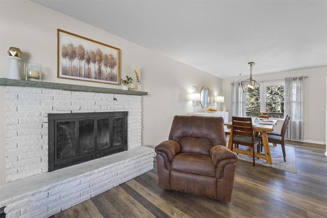311 Blue View Drive, Mount Horeb, WI 53572