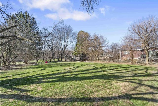 311 Blue View Drive, Mount Horeb, WI 53572