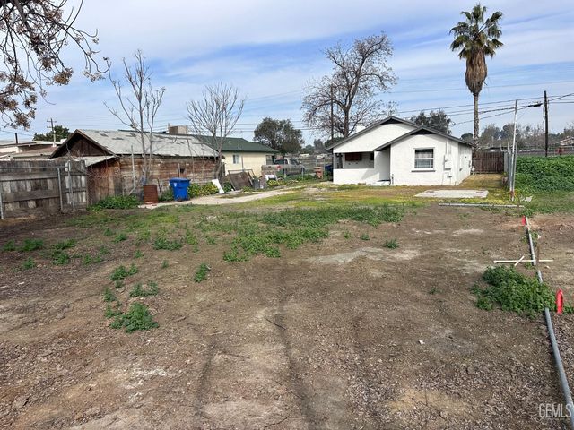3721 Edison Highway, Bakersfield, CA 93307