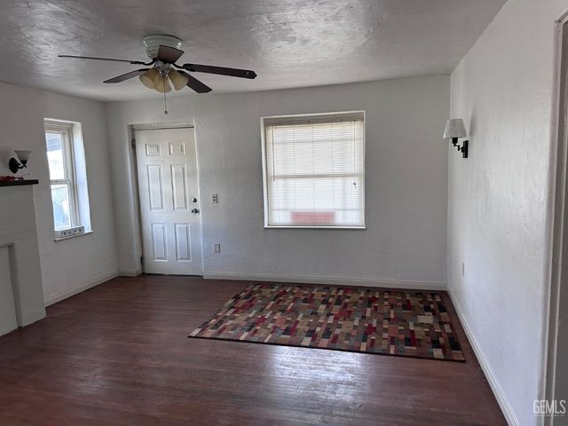 3721 Edison Highway, Bakersfield, CA 93307