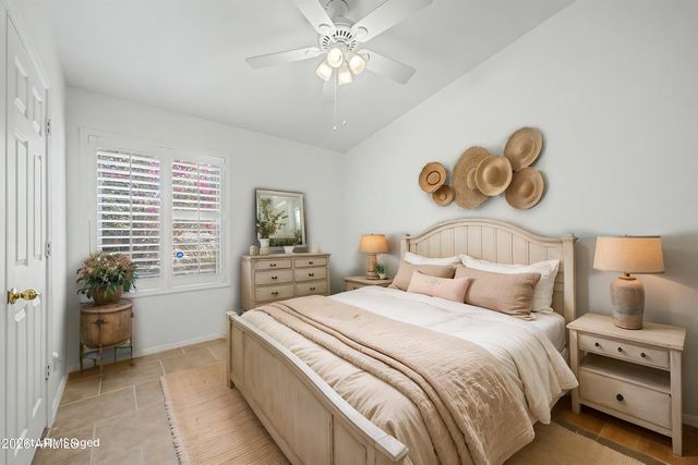 9054 W LISBON Lane, Peoria, AZ 85381