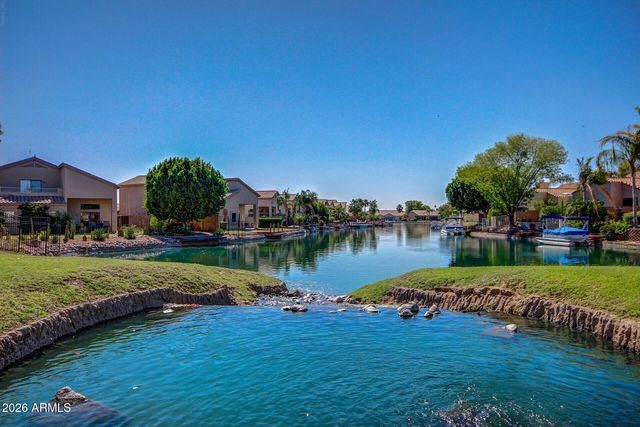 9054 W LISBON Lane, Peoria, AZ 85381