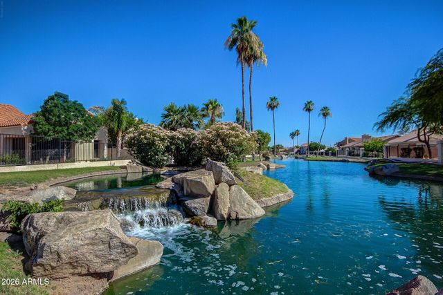 9054 W LISBON Lane, Peoria, AZ 85381