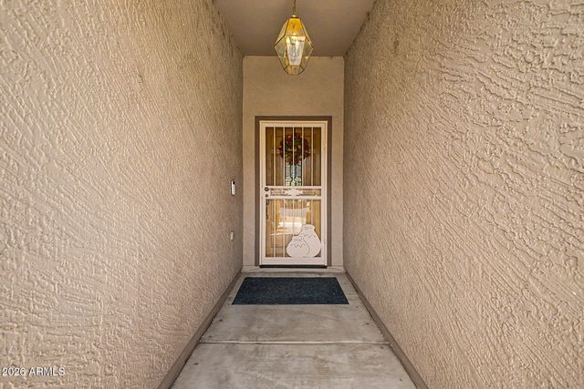 9054 W LISBON Lane, Peoria, AZ 85381