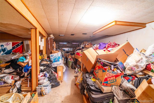 30144 Roan Drive, Warren, MI 48093