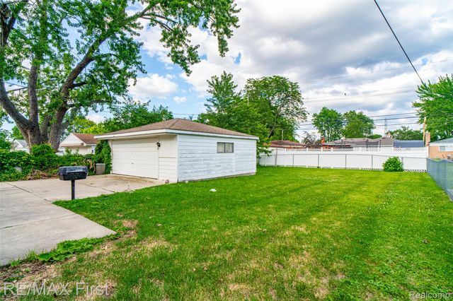30144 Roan Drive, Warren, MI 48093