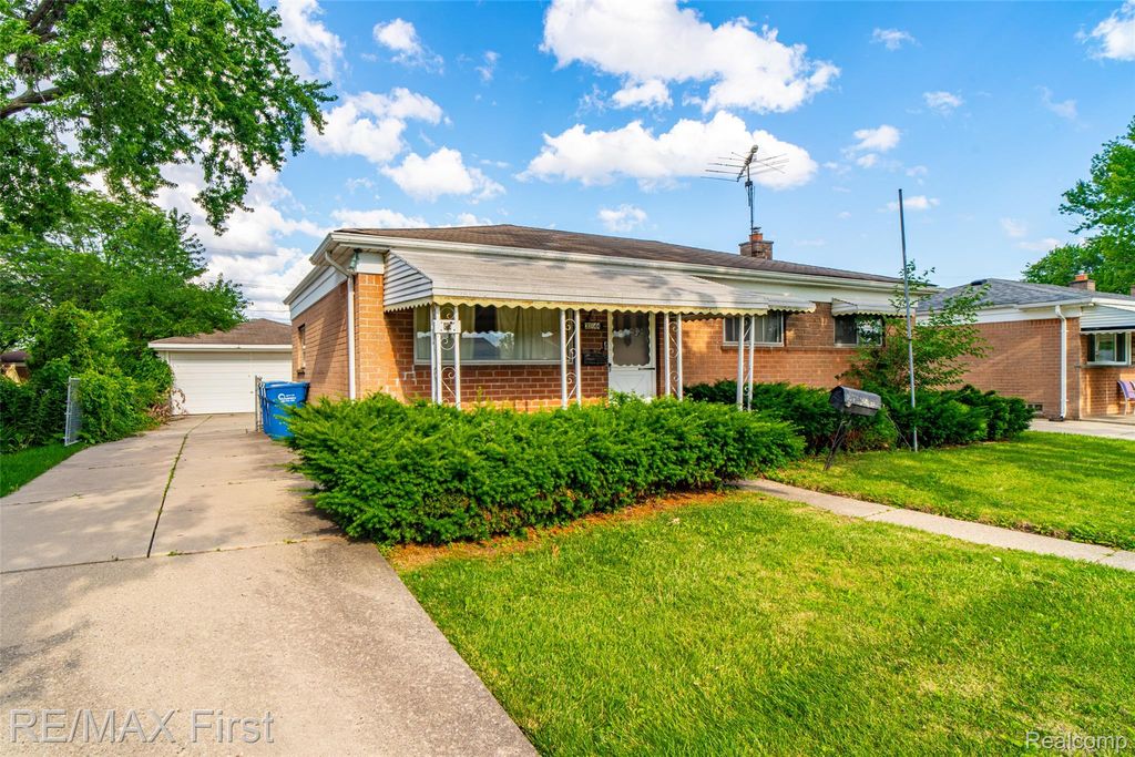 30144 Roan Drive, Warren, MI 48093