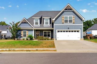 569 Bowden Dr, Clarksville, TN 37043