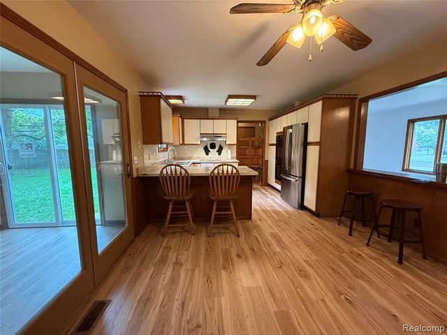 45440 Wakefield Street, Shelby Twp, MI 48317