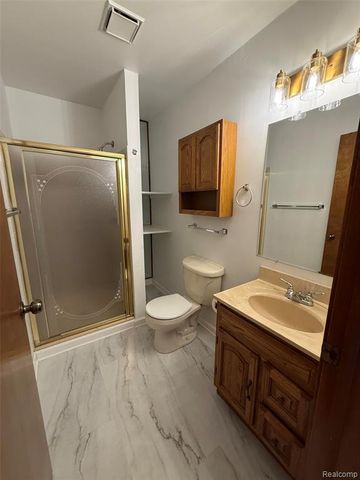45440 Wakefield Street, Shelby Twp, MI 48317