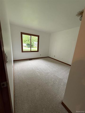 45440 Wakefield Street, Shelby Twp, MI 48317