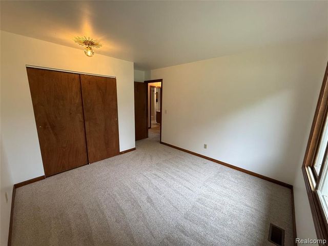 45440 Wakefield Street, Shelby Twp, MI 48317