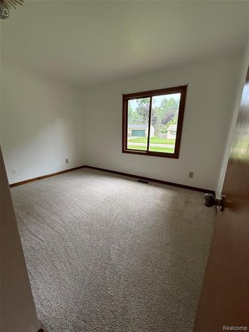 45440 Wakefield Street, Shelby Twp, MI 48317