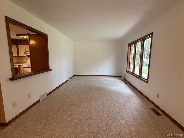 45440 Wakefield Street, Shelby Twp, MI 48317