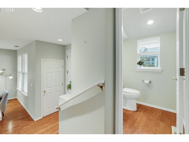 6441 Ne Rosebay Dr, Hillsboro, OR 97124