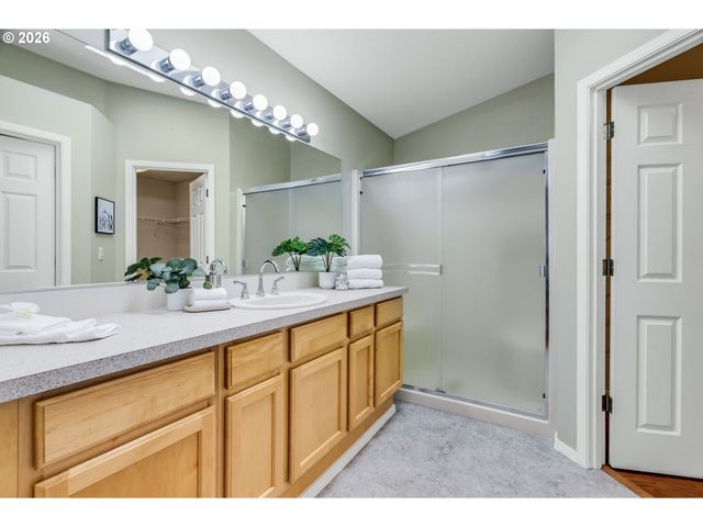6441 Ne Rosebay Dr, Hillsboro, OR 97124