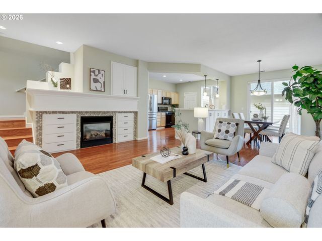 6441 Ne Rosebay Dr, Hillsboro, OR 97124