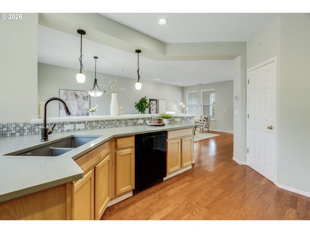 6441 Ne Rosebay Dr, Hillsboro, OR 97124