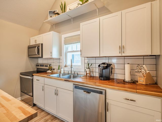 1661 Rosemont Drive, Fort Wayne, IN 46808