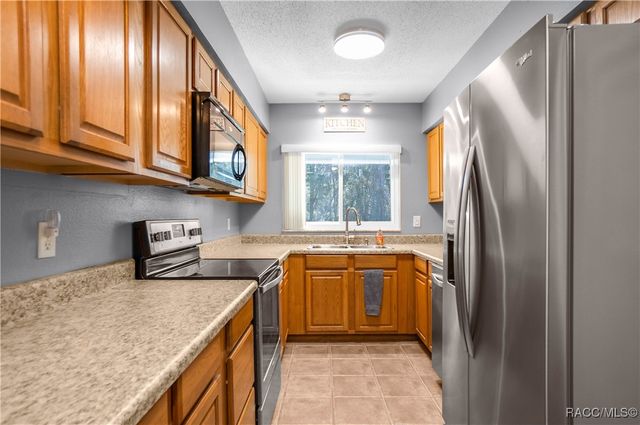 2949 N Carolina Road, Crystal River, FL 34428