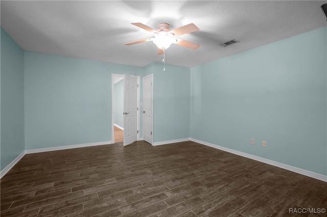 2949 N Carolina Road, Crystal River, FL 34428