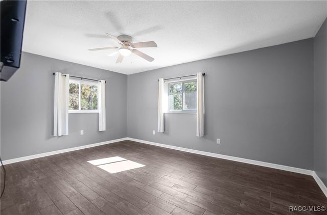 2949 N Carolina Road, Crystal River, FL 34428