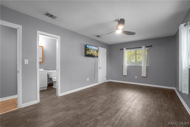 2949 N Carolina Road, Crystal River, FL 34428