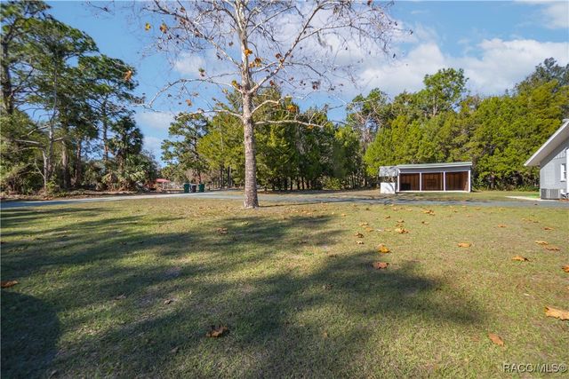 2949 N Carolina Road, Crystal River, FL 34428