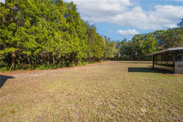 2949 N Carolina Road, Crystal River, FL 34428