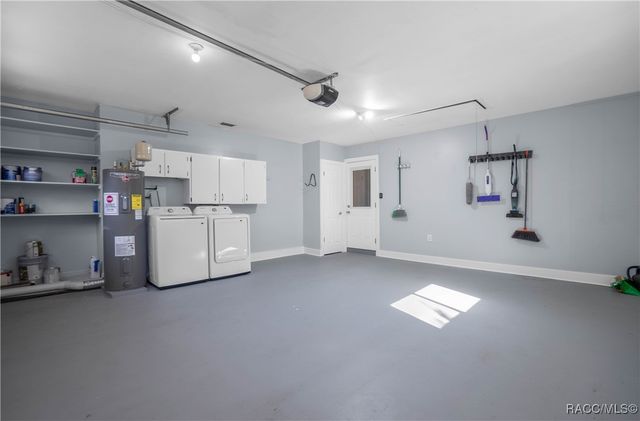 2949 N Carolina Road, Crystal River, FL 34428