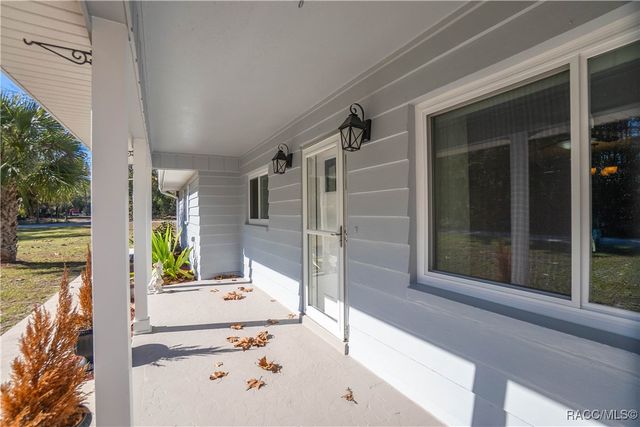 2949 N Carolina Road, Crystal River, FL 34428