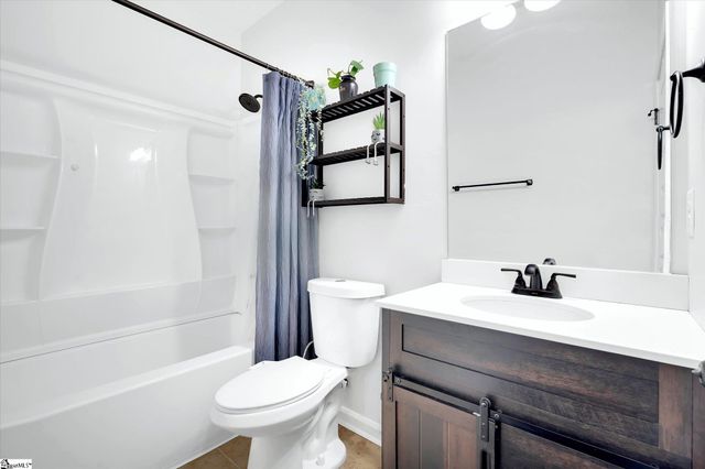 445 Jameswood Court, Greer, SC 29651