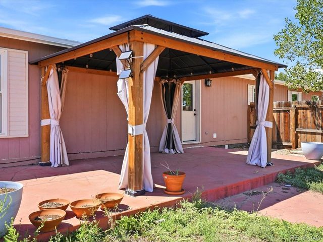 647 Stampede Dr, Brighton, CO 80603