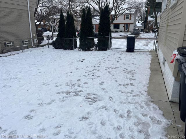 11025 Berwick Street, Livonia, MI 48150