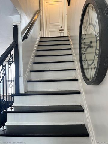 11025 Berwick Street, Livonia, MI 48150