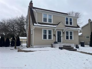 11025 Berwick Street, Livonia, MI 48150