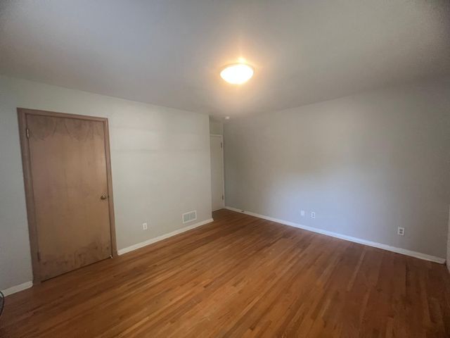 1418 5th Street S, Moorhead, MN 56560