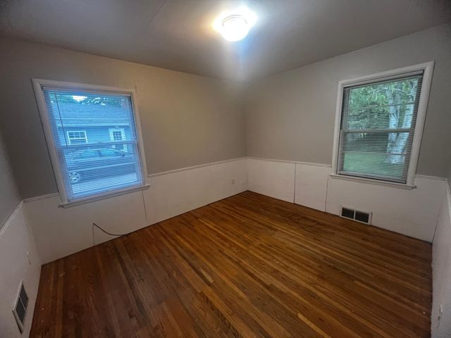 1418 5th Street S, Moorhead, MN 56560