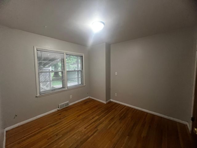 1418 5th Street S, Moorhead, MN 56560