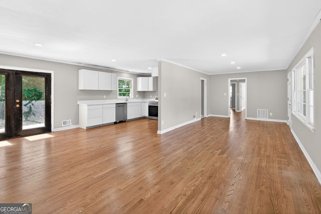 234 N 5th Avenue, Winder, GA 30680