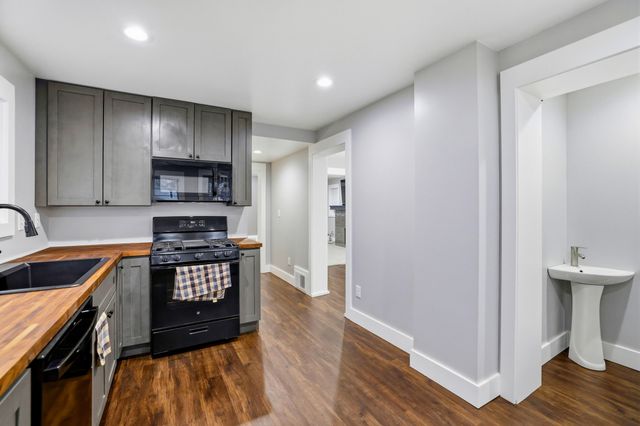 1059 Martin Luther King Jr Street SE, Grand Rapids, MI 49507