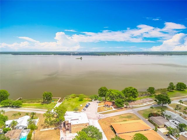 1001 N LAKESHORE BOULEVARD, Howey In The Hills, FL 34737
