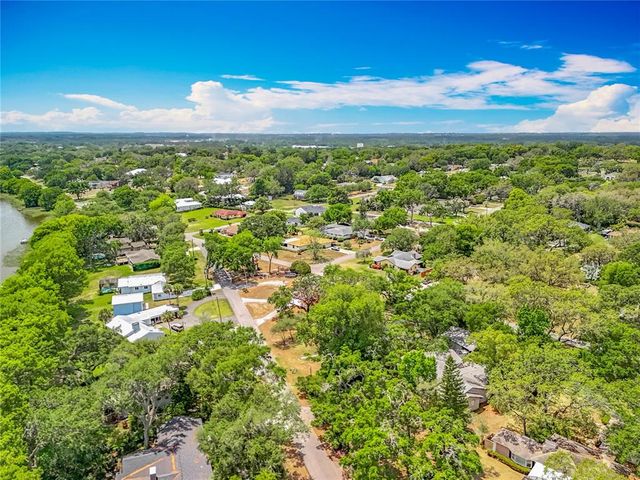 1001 N LAKESHORE BOULEVARD, Howey In The Hills, FL 34737