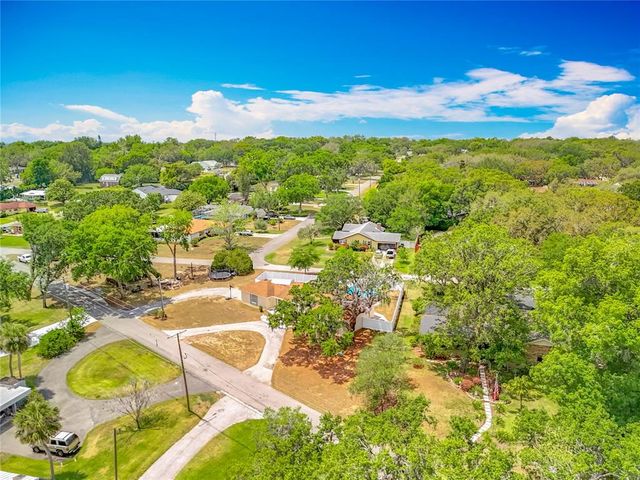 1001 N LAKESHORE BOULEVARD, Howey In The Hills, FL 34737