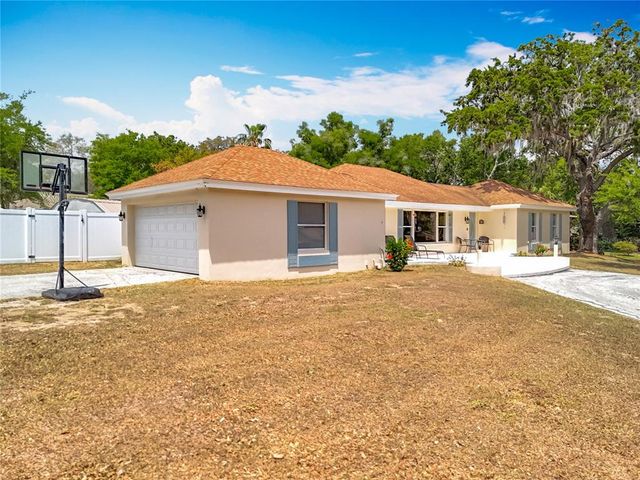 1001 N LAKESHORE BOULEVARD, Howey In The Hills, FL 34737