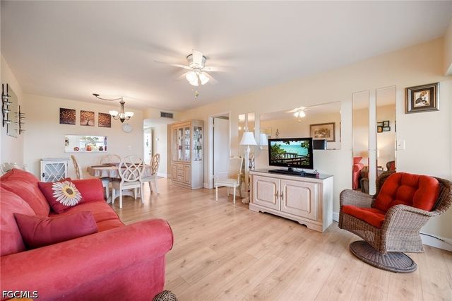 1580 Pine Valley DR 415, Fort Myers, FL 33907